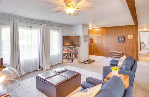 Maple Lake House | Waterfront Maple Lake Home w/ Dock & Kayaks!