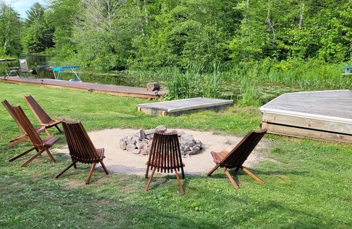 Severn Cottage | Waterfront Muskoka with Hot Tub
