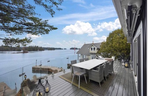 Ivy Lea House | Waterfront Oasis in the Heart of 1000 Islands Gananoque, Ontario, Canada