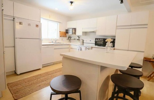 Bracebridge Cottage | Waterfront Oasis | Kayaks/Canoe | Free Ont Parks Pass | Firepit | Muskoka Room