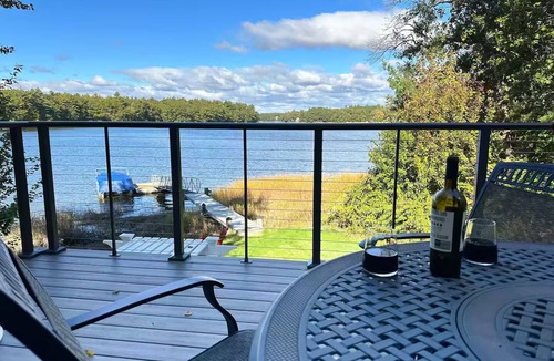 Dover House | Waterfront Oasis~Pool Table~Deck~Dock~Garage
