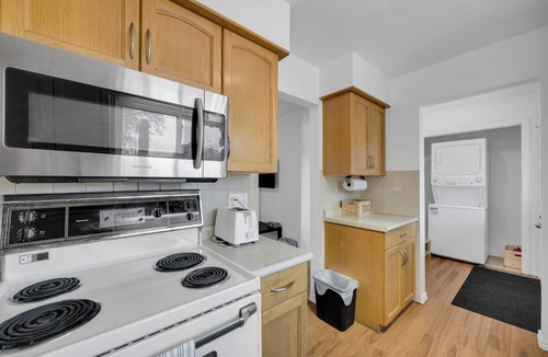 Woodslee House | Waterfront Retreat: 6BR Home, BBQ, Sleeps 10