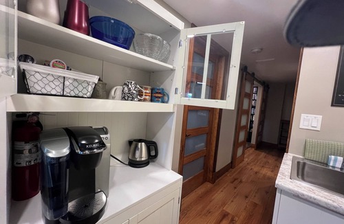 Gores Landing Apartment | Waterfront Suite with Year Round Outdoor Sauna