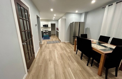 Walkerville House | Waterfront Views! Steps to Caesars & Downtown