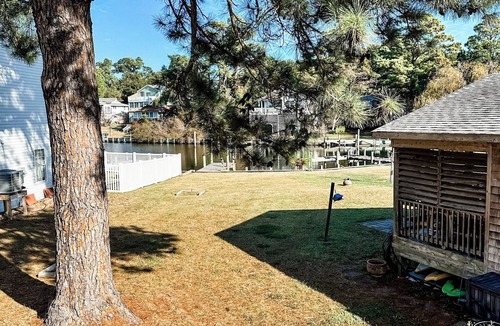 Colington Harbour Cottage | Waterfront with Private Dock
