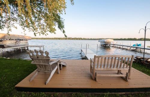 Waverly House | Waters Edge Retreat