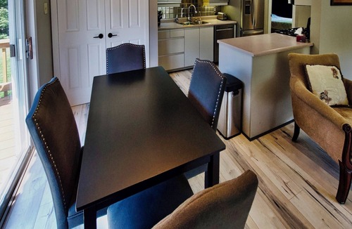 Grand Bend Cottage | Wayfarer Cottage! Close to Everything!