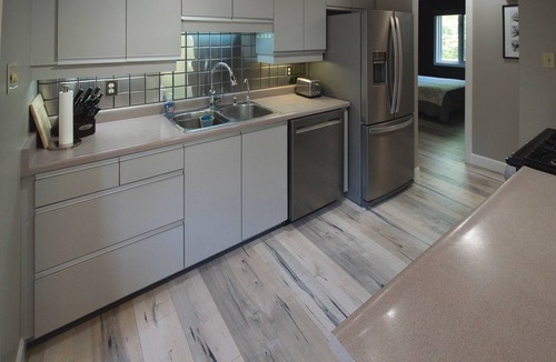 Grand Bend Cottage | Wayfarer Cottage! Close to Everything!