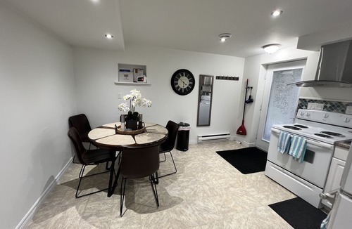 Consecon House | Welcome to Grandala Bay