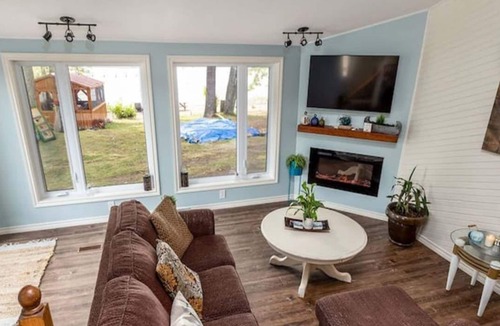 Whitewater Region Cottage | Welcome to Maple Key Trail on the Ottawa River