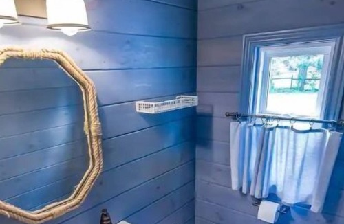 Wainfleet Cottage | Welcome to Pink Door Cottage! - "Fun, Sun & Sand"