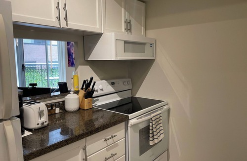 Old Town Apartment | Welcome To The French Quarter!