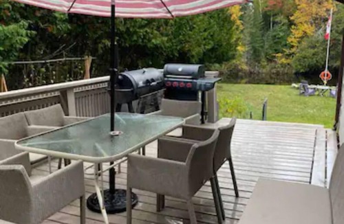 Baddow Cottage | Welcome to the Kozy Kave situated in Fenelon Falls