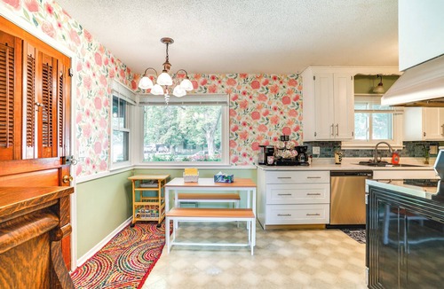 Cottage Grove House | Welcoming Cottage Grove Home w/Yard