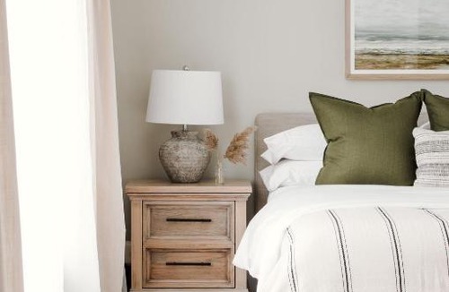 Carrying Place House | Wellers Landing - Prince Edward County Lakehouse