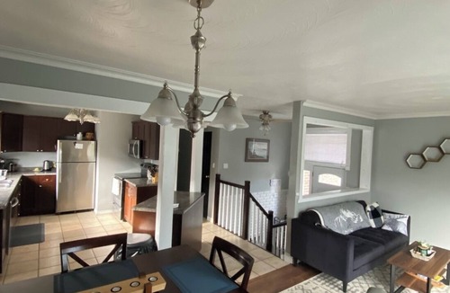 Algoma District House | West End Lodging n