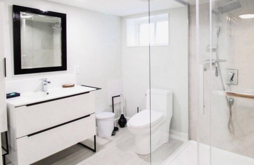 Sunnyside House | Westdale Suites Kingston