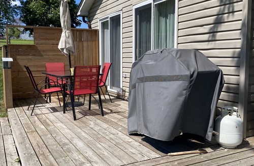 Rideau Lakes Cabin | Westport Ontario - Upper Rideau Getaway -Lakefront