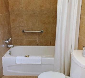 Algoma District Hotel | White Fang Motel