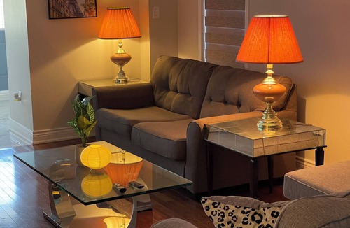 Whitby House | White House - 4 Bedroom Home
