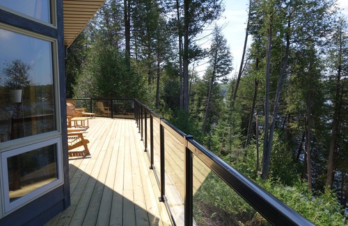 Douro-Dummer Cottage | White Lake Cottage - Kawarthas waterfront cottage with large, private frontage