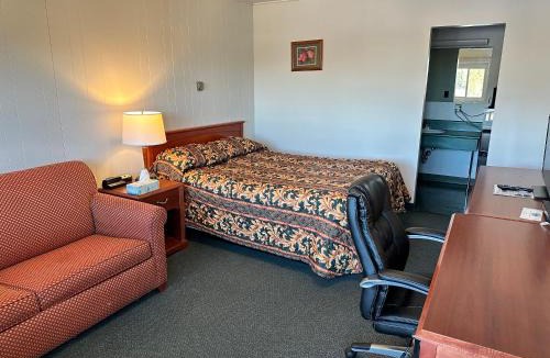 Algoma District Hotel | White River Motel