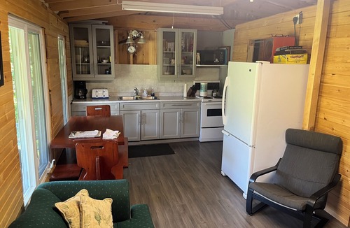 Whitney Cabin | Whitney cabin located on the Madawaska river just outside of Algonquin park