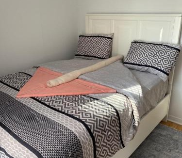 Windsor Apartment | Windsor Airport Room Accommodation