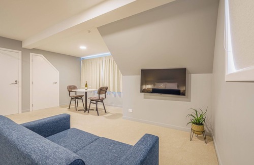 Tekapo Hotel | Woolshed Suites