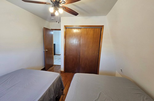 Harrison Apartment | World Cup - Walk to PATH Easy NYC & MetLife Access Parking