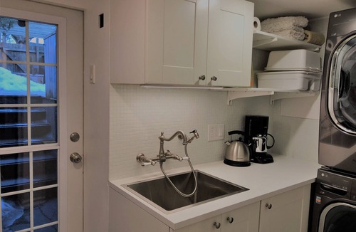 Bracondale Hill Apartment | Wychwood Davenport Apartment