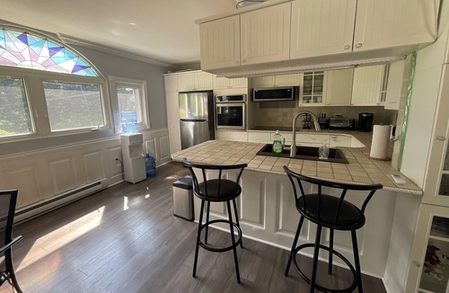 Leeds and the Thousand Islands Cottage | Year Round Lakefront Property On Beautiful Charleston Lake