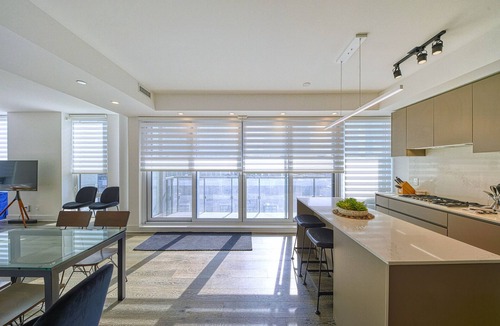 Midtown Toronto Condo | Yorkville | Sun-Filled 1317 SQFT 2Br 2Bath Boutique Condo
