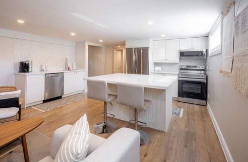 Amherstburg House | Your Amherstburg Oasis
