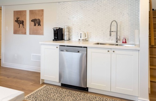 Amherstburg House | Your Amherstburg Oasis