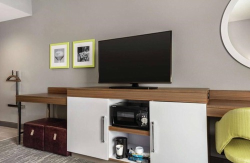 Brooklyn Park House | Your gateway to Minneapolis