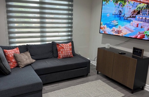 Brampton House | Your Home Away From Home – Spacious 3-Bedroom Comfort