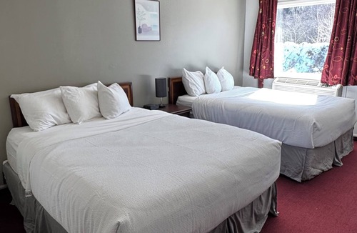Marathon Hotel | Zero-100 Motor Inn