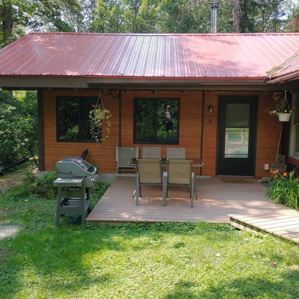 Nestled between Hidden Valley trails and Ely's cute downtown, a perfect homebase in Ely