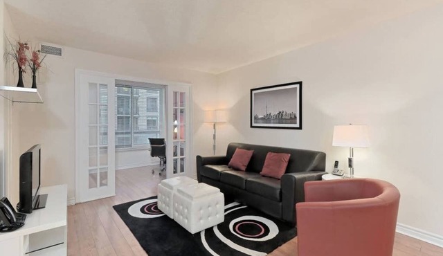 2 Bedroom/2 Bathroom Suite