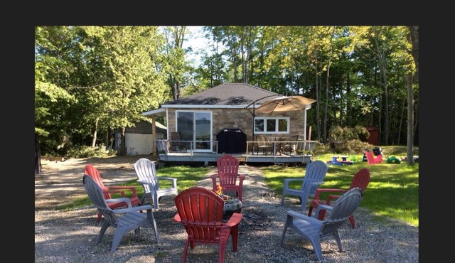 2 cottages on One Lot with amazing lake view