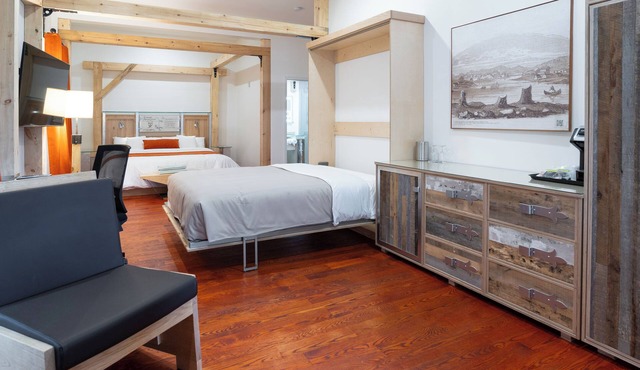 2 Spacious Units w/Fireplace & Wellness | Near Trails & National Park