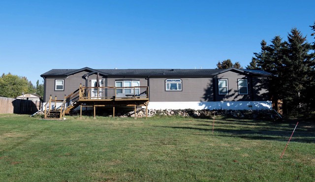 3 bedroom, 2 bath Modern family Cabin minutes to Gull Lake! Pet friendly!