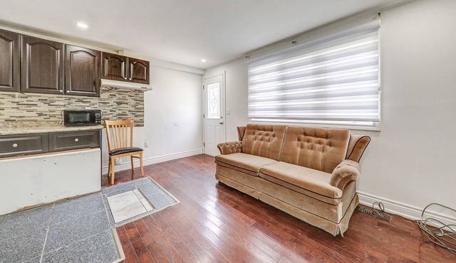 5 br cottage in fenelon falls