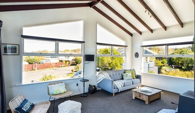 A very popular holiday home close to the beach and Mapua Village