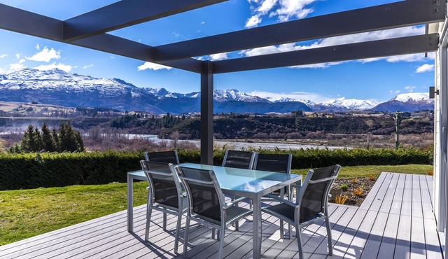 Amazing Winter Escape with Spectacular Views