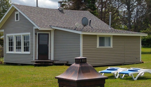 Amherst Shore Country Inn Cottage