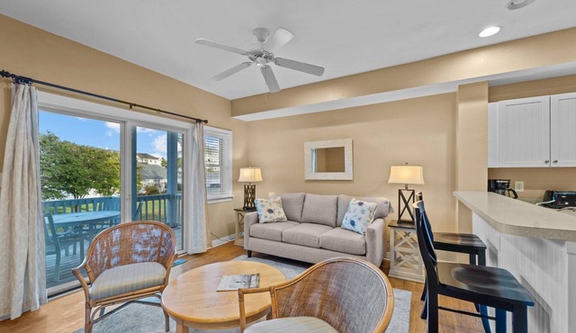 Beach Break at Cambridge Cove 3 Bedroom Deluxe Townhome, Includes Waterpark Access