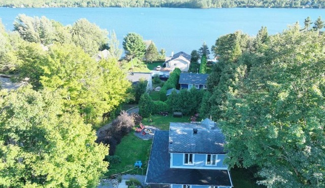 Beau Petit Chalet au lac Sergent