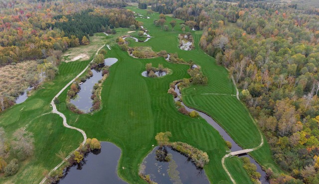 Black Water Golf Villa, Jackson's Point Harbour is 10 min drive